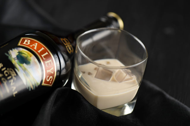 Exportschlager BAILEYS Irish Cream BAILEYS Irish Cream ist der irische Exportschlager überhaupt.