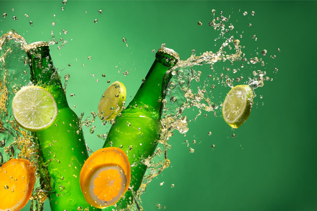 Geschichte der Bier-Mix-Getränke in Deutschland Bier-Mix-Getränke sind in Deutschland schon lange populär. Zuerst wurde Berliner Weisse mit Schuss erfunden, kurz darauf folgte das „Radler“.