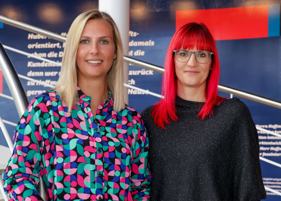 Nachhaltigkeitsteam von Getränke Hoffmann Maria Blume und Jenny Broberg bilden die Stabsstelle Nachhaltigkeit bei Getränke Hoffmann.