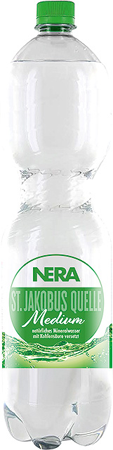 Ideal für unterwegs: NERA Medium NERA Medium in der 1,5 L Flasche