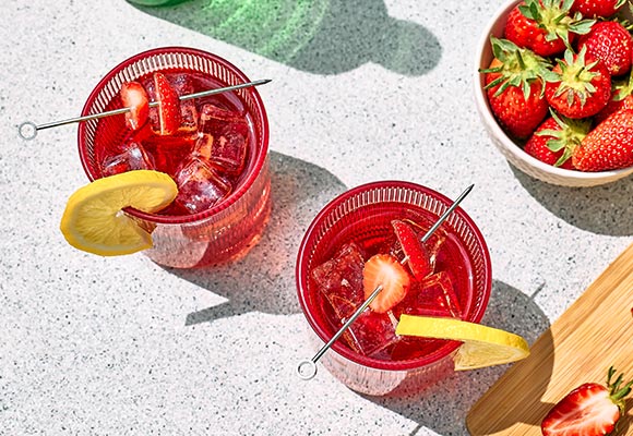 Aus Fruchtsecco wird im Handumdrehen ein toller Frühlings-Sommer-Drink