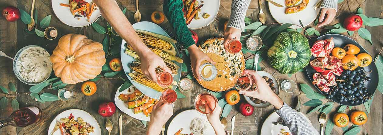 Die Vielfalt mit ausgezeichneter Bio-Qualität am Tisch wächst