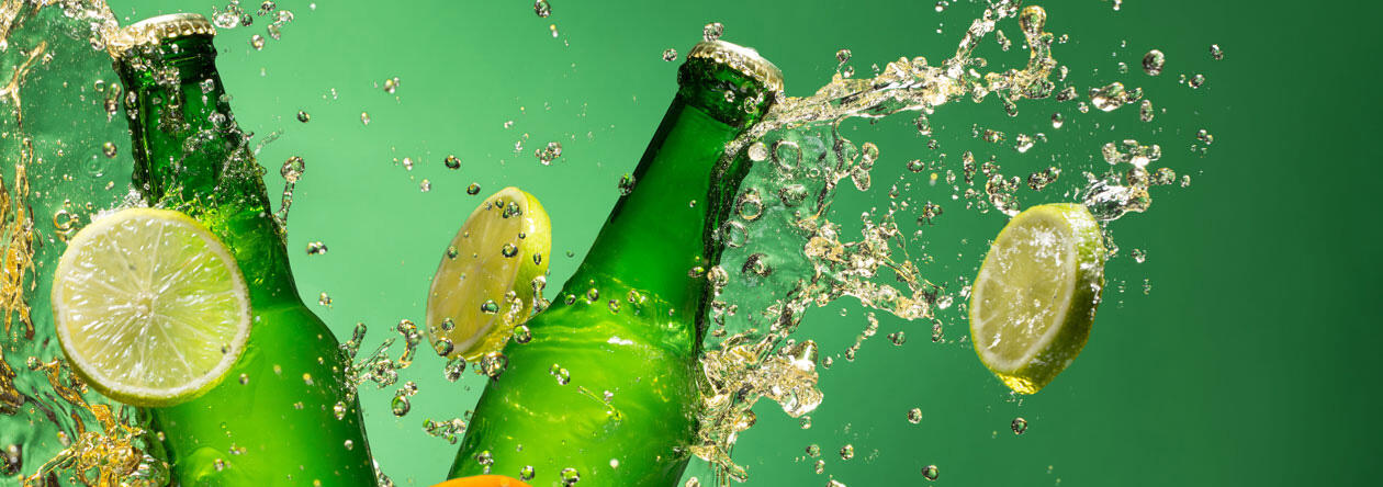 Geschichte der Bier-Mix-Getränke in Deutschland Bier-Mix-Getränke sind in Deutschland schon lange populär. Zuerst wurde Berliner Weisse mit Schuss erfunden, kurz darauf folgte das „Radler“.