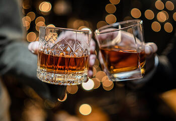 Verschiedene Whiskey-Sorten im Glas